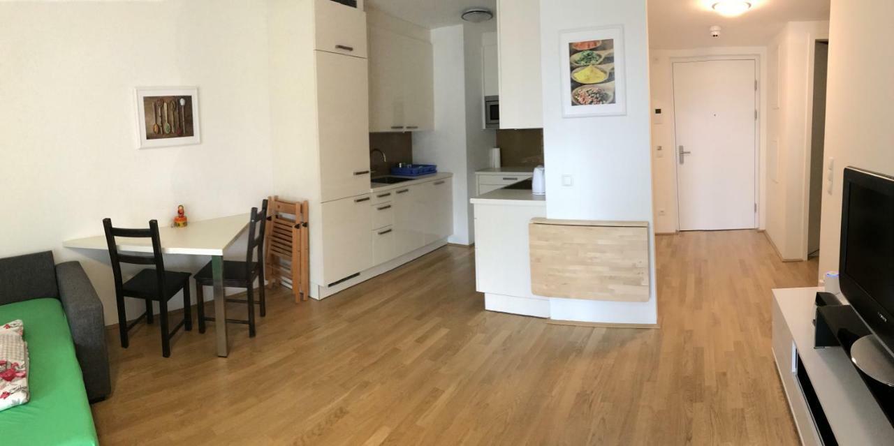 Apartment With Parking On Premise Vienna Esterno foto