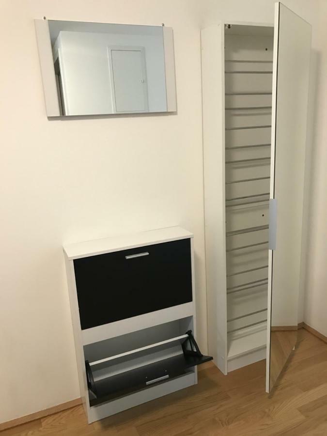 Apartment With Parking On Premise Vienna Esterno foto