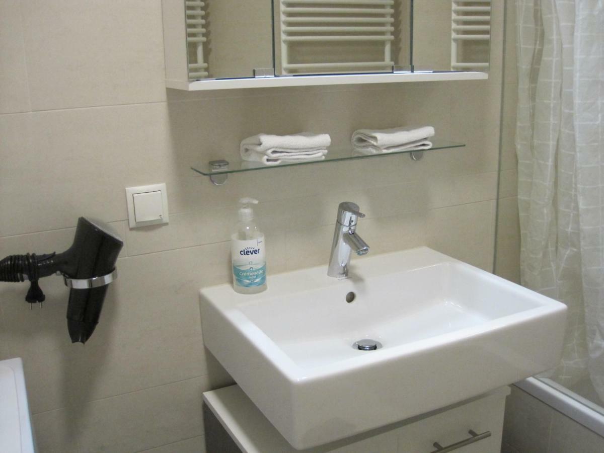 Apartment With Parking On Premise Vienna Esterno foto