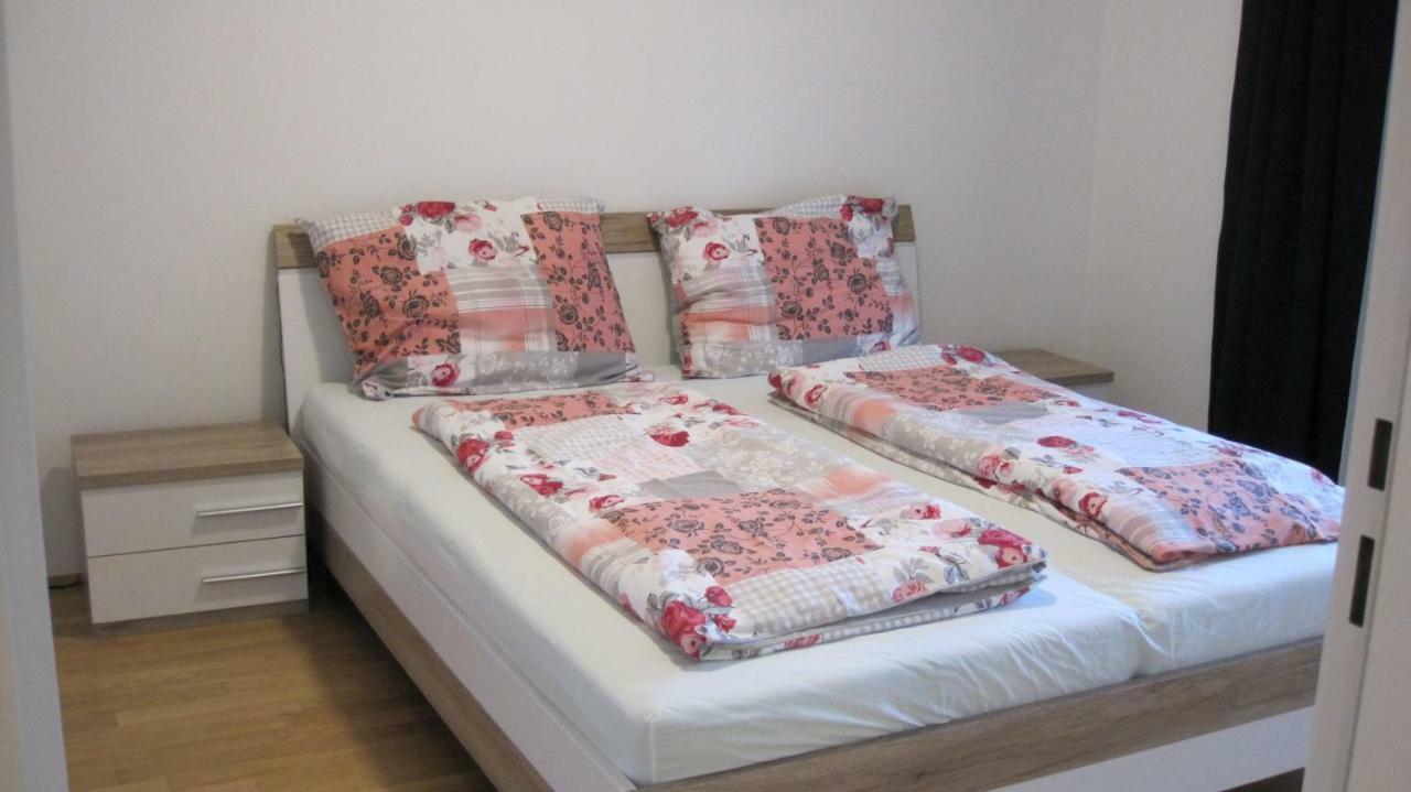 Apartment With Parking On Premise Vienna Esterno foto